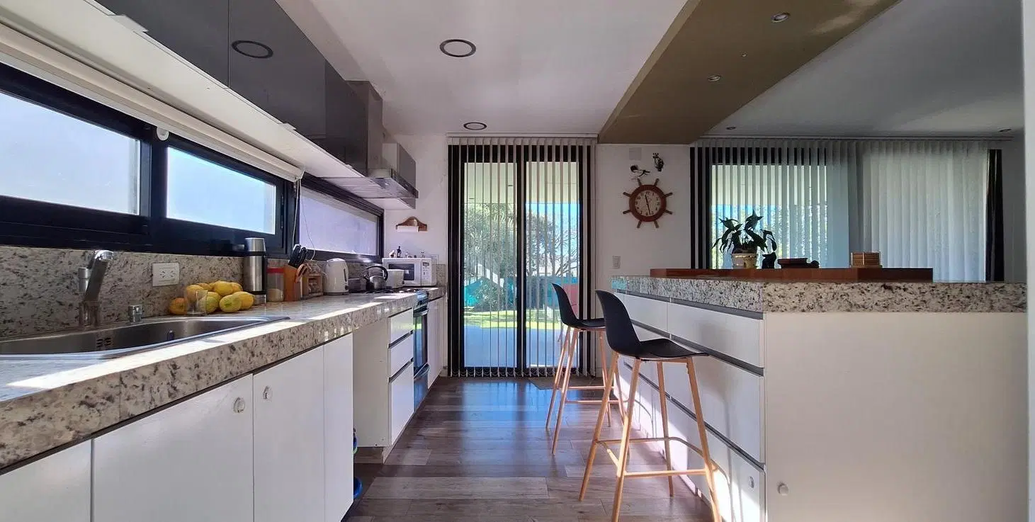 CASA EN VENTA 2 DORMITORIOS CON PISCINA LAS CAÑITAS BARRIO PRIVADO MALAGUEÑO 5