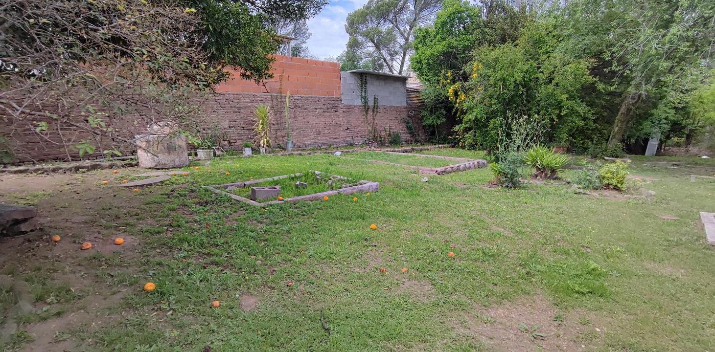 Foto de TERRENO EN VENTA 476M2 DOBLE FRENTE CON ESCRITURA SALDAN, imagen 4