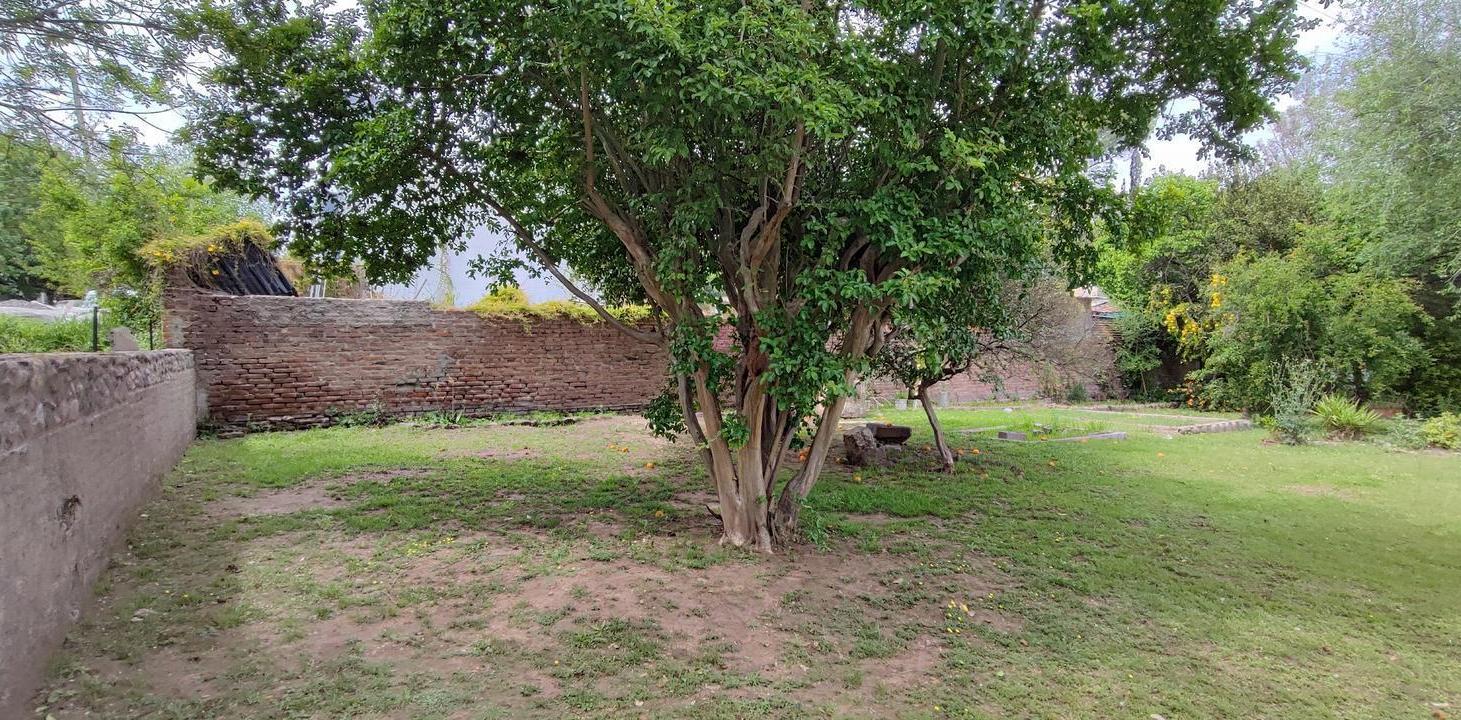Foto de TERRENO EN VENTA 476M2 DOBLE FRENTE CON ESCRITURA SALDAN, imagen 1