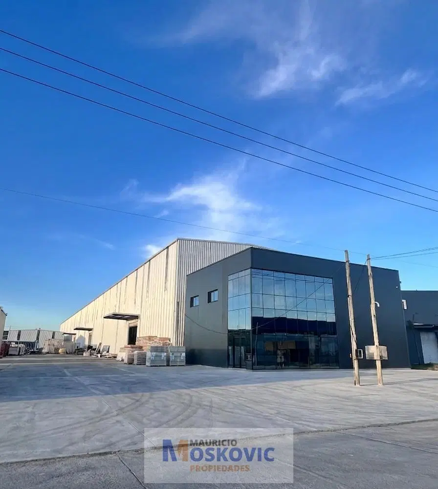 Nave Industrial de 5.450 m2 en venta 4