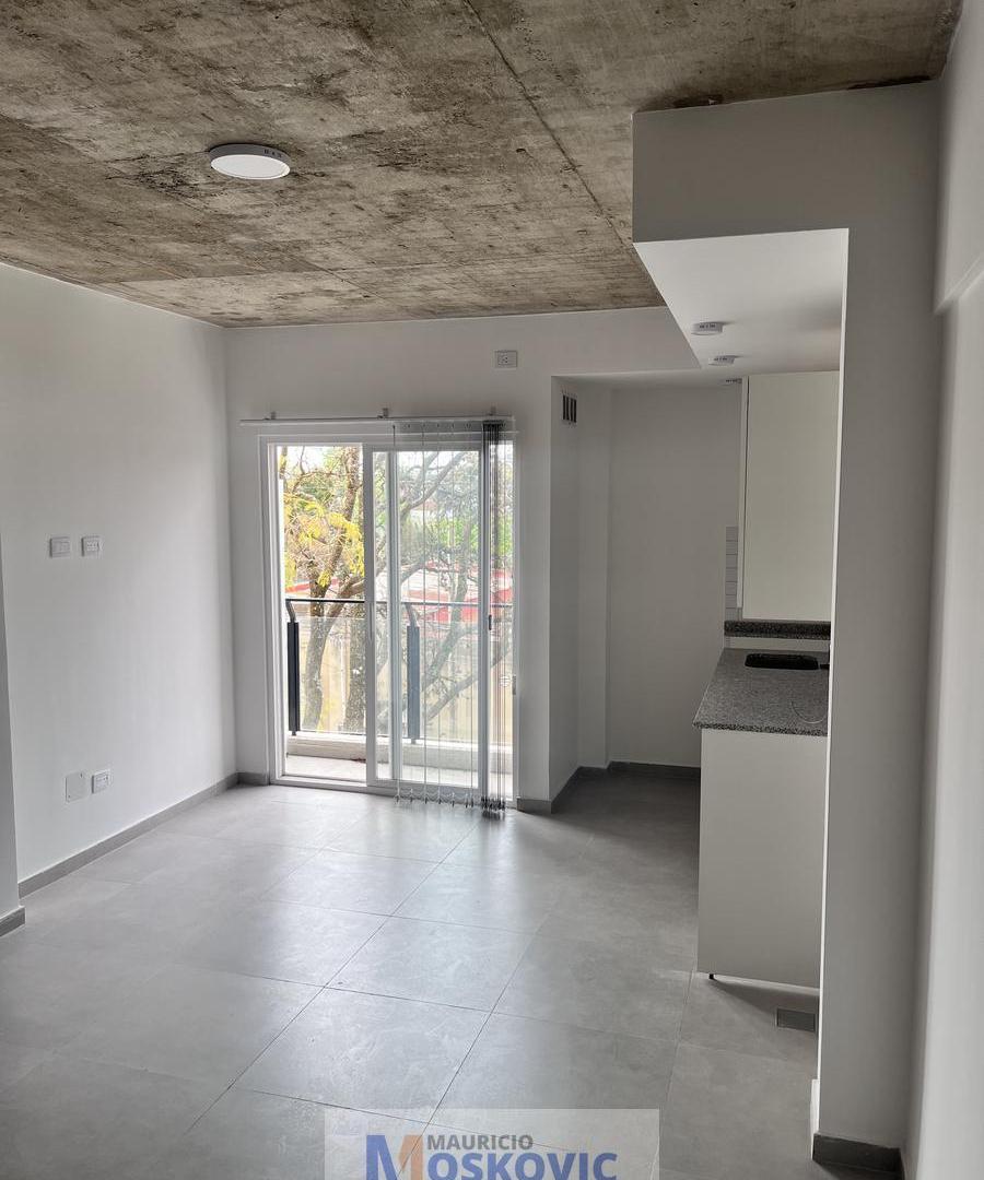 Foto de Monoambiente en Alquiler 2 Piso al Frente con Aire Acondicionado Moreno, imagen 1