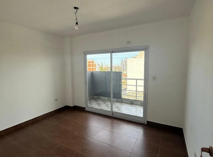 Excelente departamento en Villa Bosch 5
