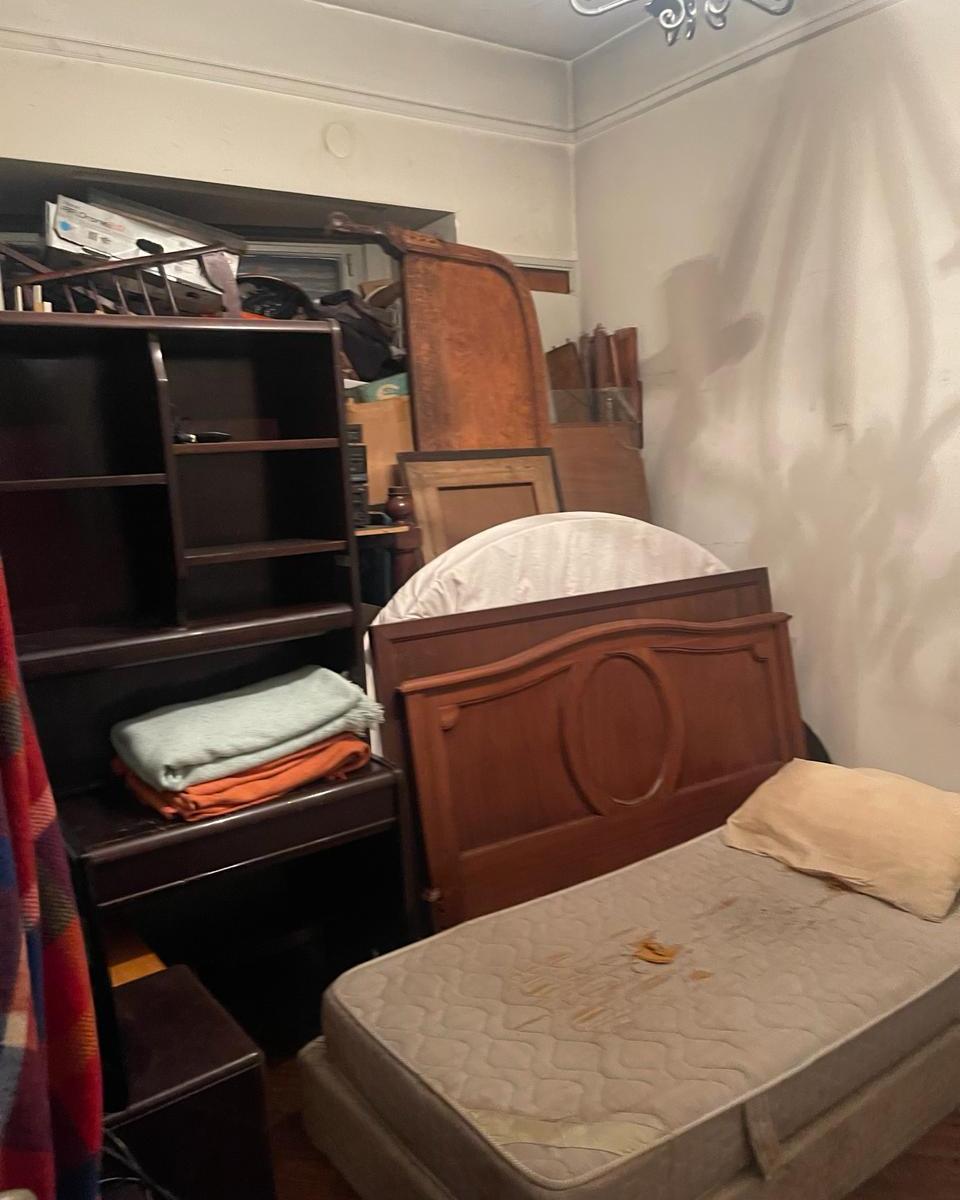 Venta Casona Chacabuco y Av Caseros, 3 Plantas con Cochera San Telmo 4