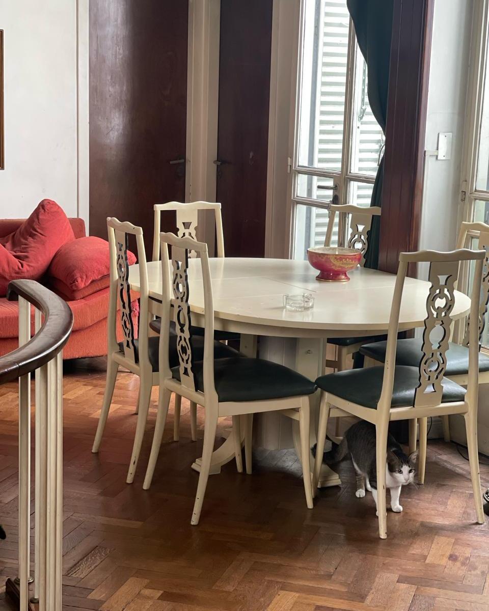 Venta Casona Chacabuco y Av Caseros, 3 Plantas con Cochera San Telmo 5