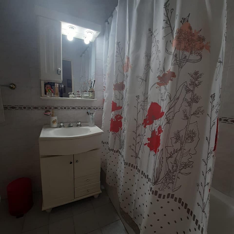 Venta departamento 2 amb almirante brown y tomas liberti. Lezama