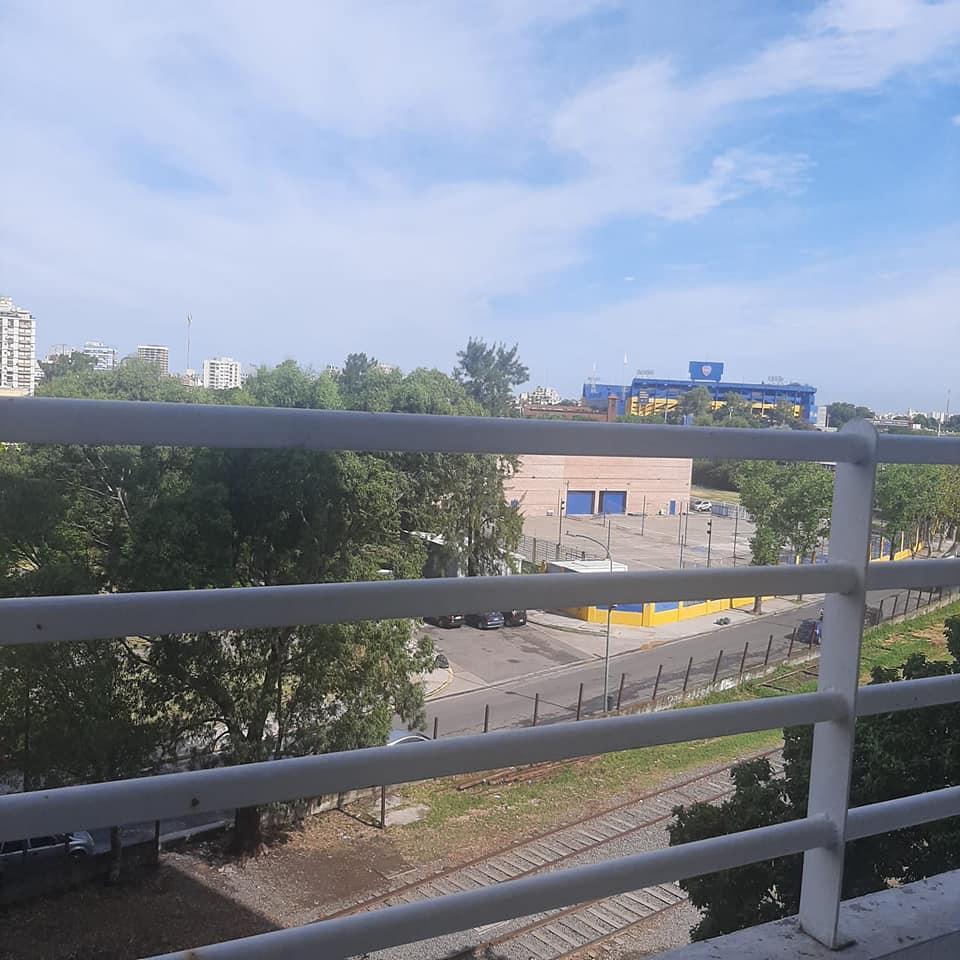Alquiler departamento 2 amb almirante Brown y tomas liberti en parque Lezama