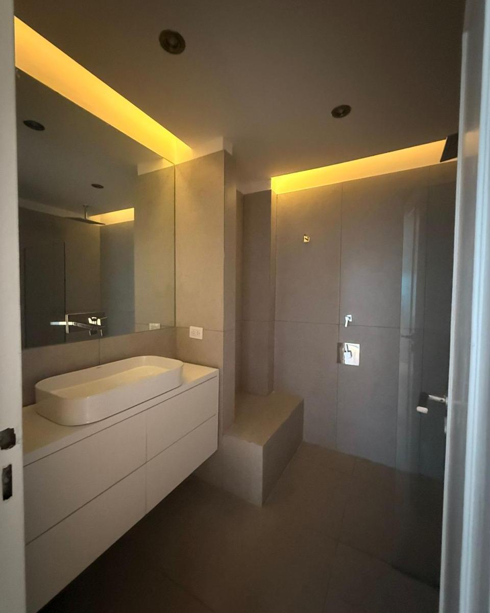 Venta 6 Ambientes Piso Alto Luminso Recoleta Reciclado 2