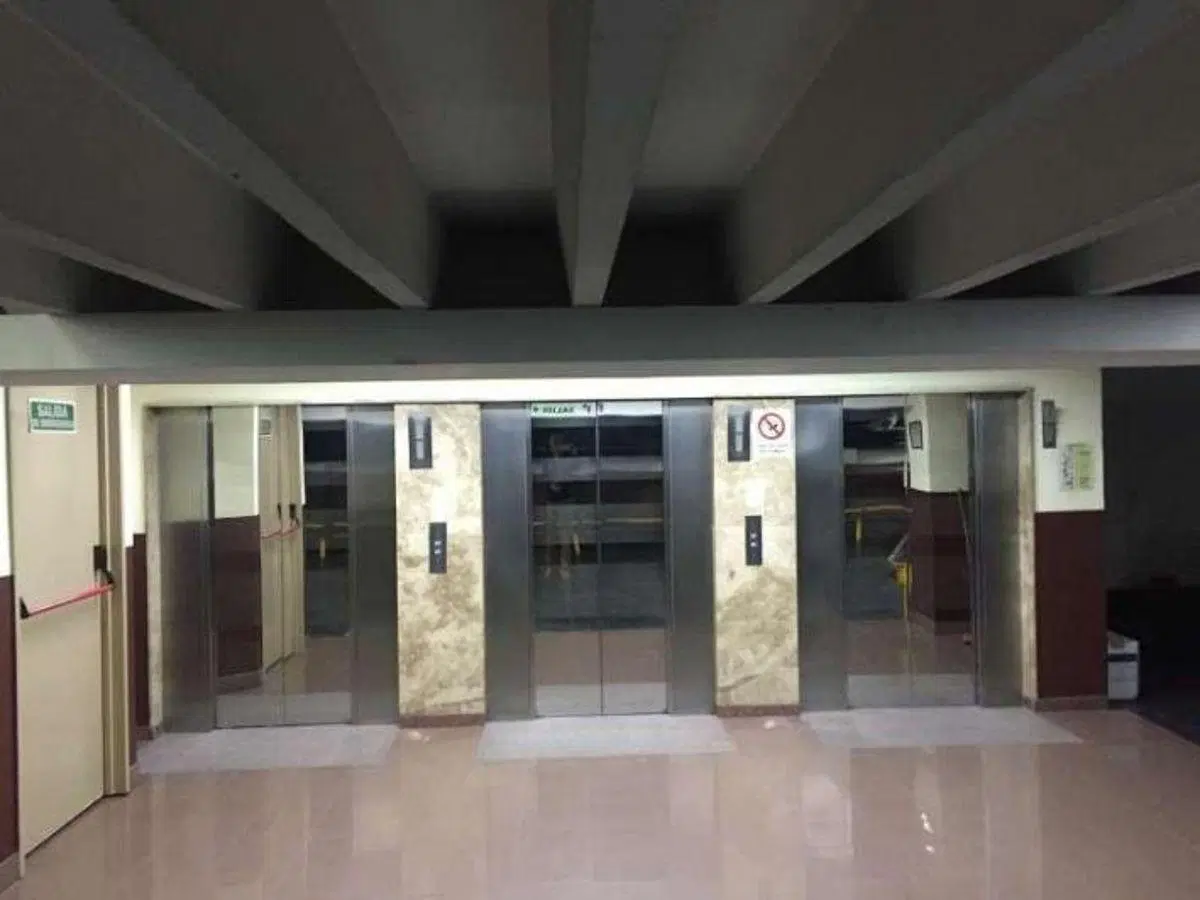 Alquiler de oficinas libres en zona microcentro, Bartolomé mitre al 700 4