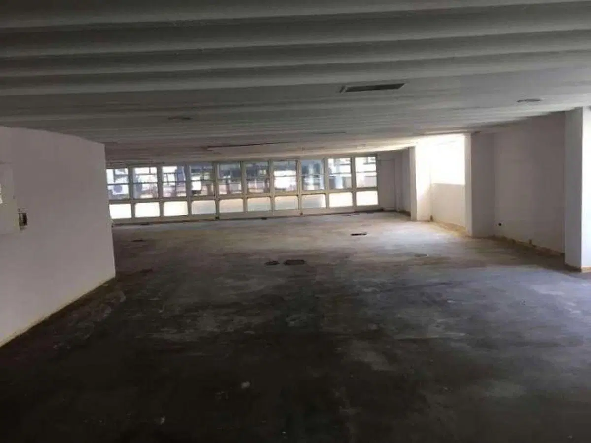 Alquiler de oficinas libres en zona microcentro, Bartolomé mitre al 700 2