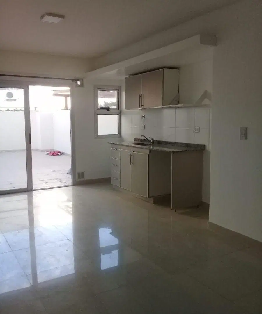 Alquiler de departamento 2ambientes zona Wilde calle Sarachaga 5900 1