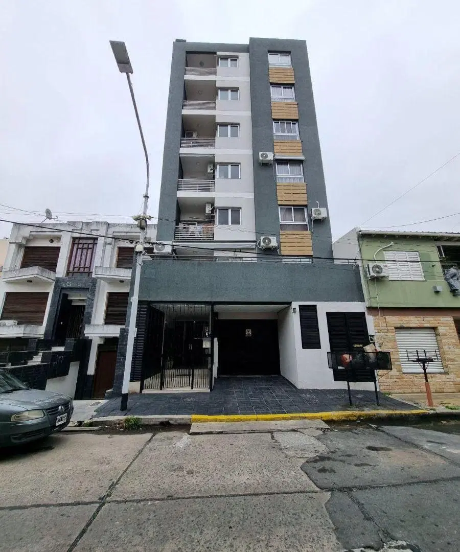 Alquiler de departamento 2ambientes zona Wilde calle Sarachaga 5900 5