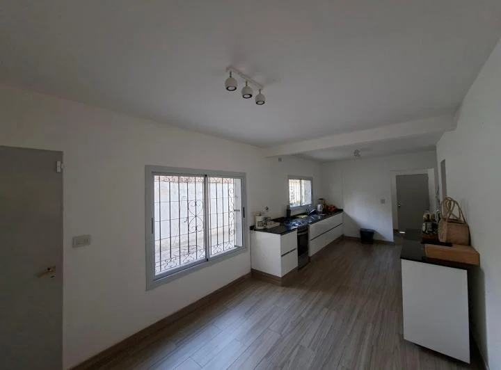 DUEÑA VENDE HERMOSA  CASA 5