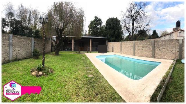 Casa Quinta en Venta con Pileta 5