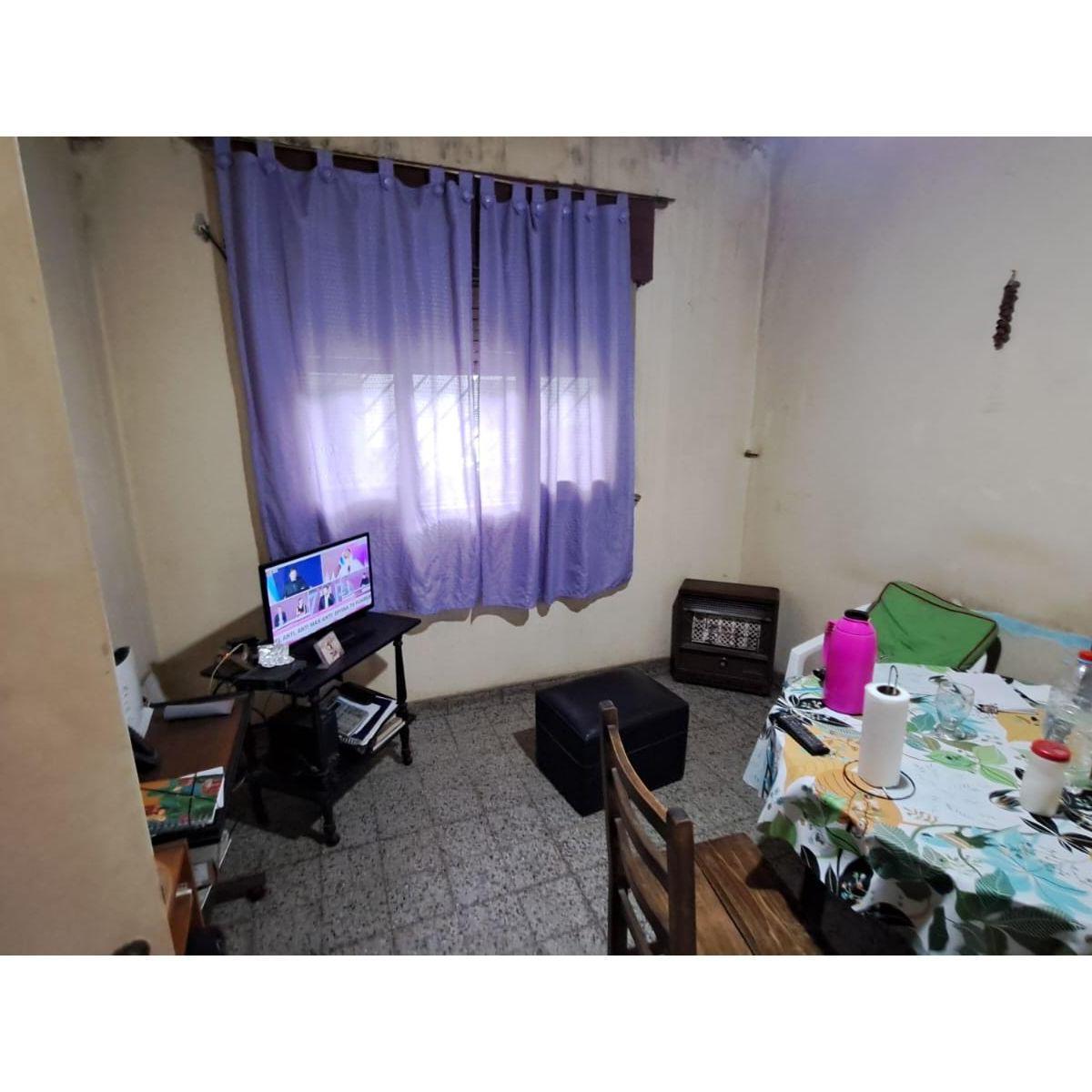 Casa en Lote Propio 8.66x21 a Reciclar - Parque Patricios - Capital Federal 4