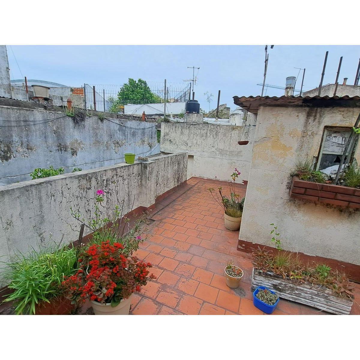 Casa en Lote Propio 8.66x21 a Reciclar - Parque Patricios - Capital Federal 2