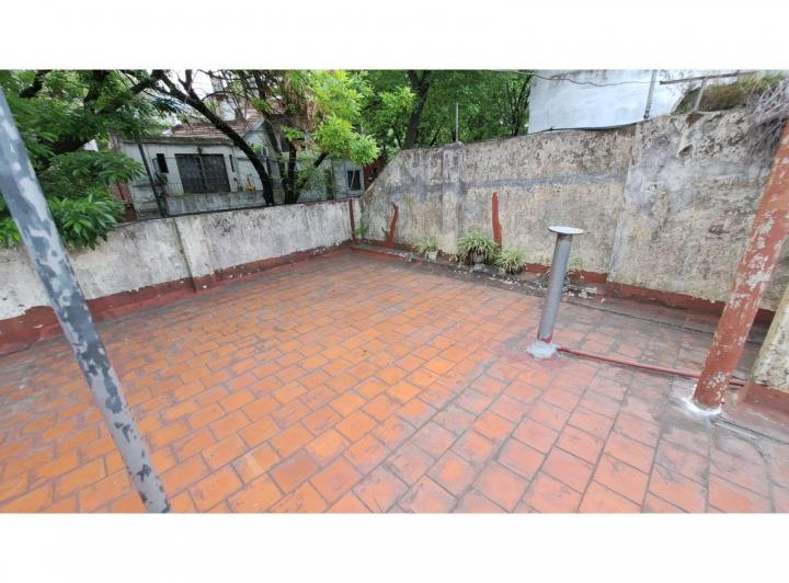 Casa/Terreno en Lote Propio irregular a Reciclar - Parque Patricios - Capital Federal 5