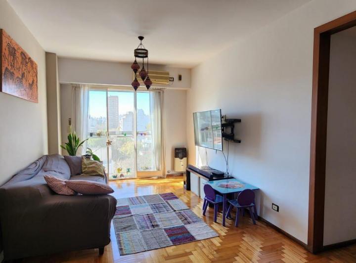 Se vende un departamento de 4 ambientes super luminoso 3