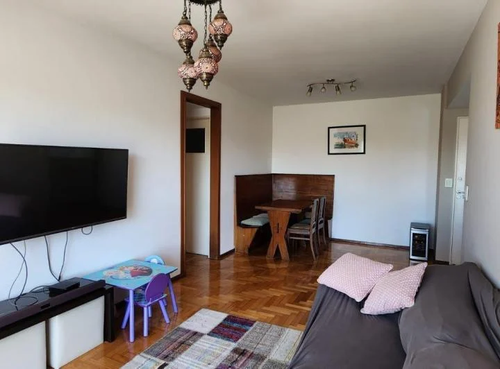 Se vende un departamento de 4 ambientes super luminoso 4