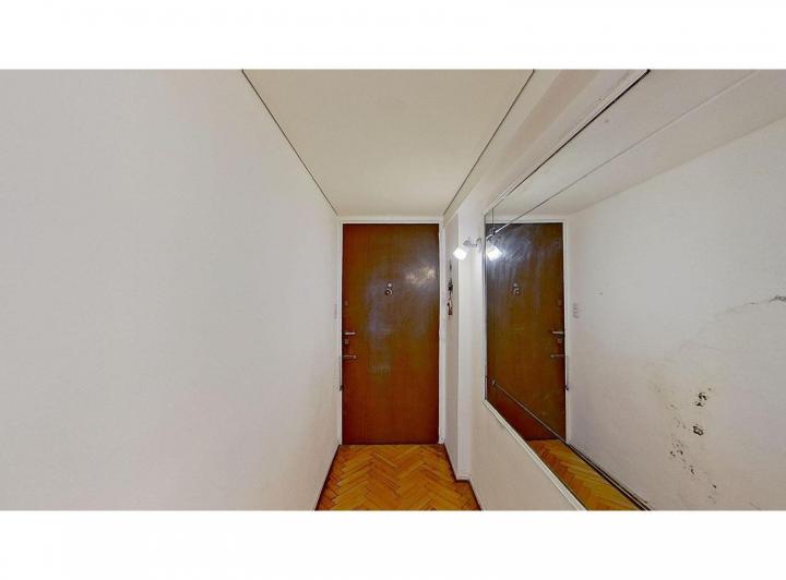 Venta - Excelente departamento de 3 ambientes mas dependencia en Caballito 5