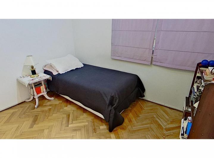 Venta - Excelente departamento de 3 ambientes mas dependencia en Caballito 4