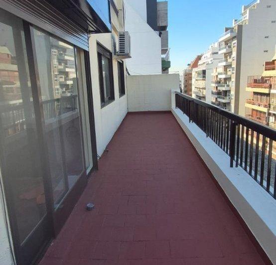 EXCELENTE 4 AMB BALCON ATERRAZADO 4