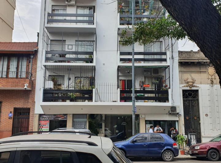 Departamento de 2 amb. en caballito 3