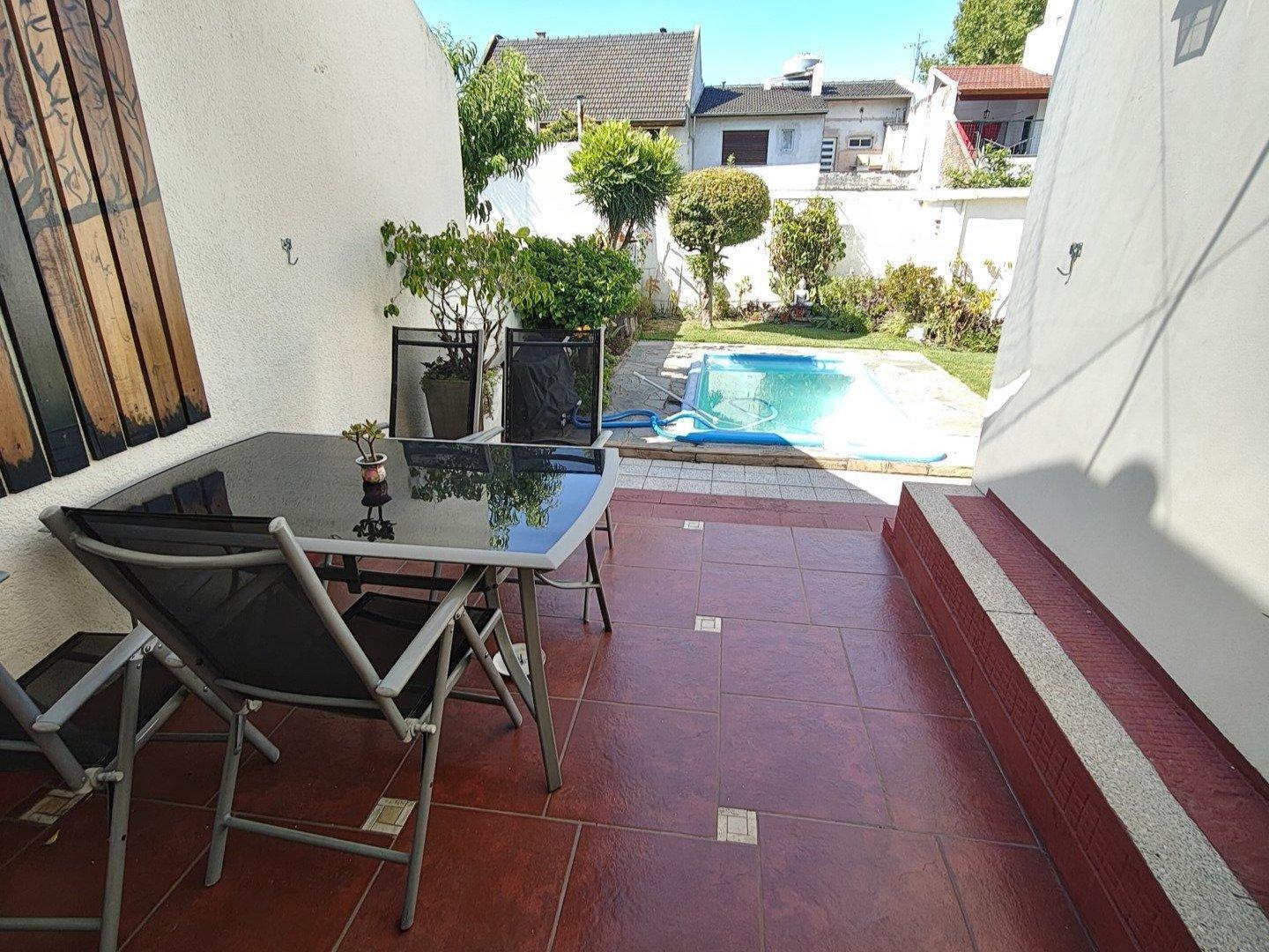 Casa 5 amb. con pileta en San Andrés