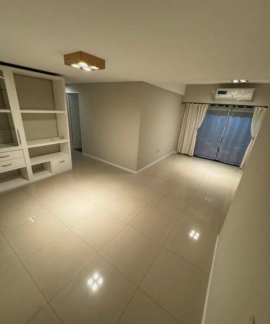 Departamento  en venta en Moron centro 3