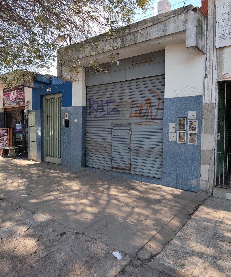 Alquiler de local comercial en B. Rivadavia, Merlo.