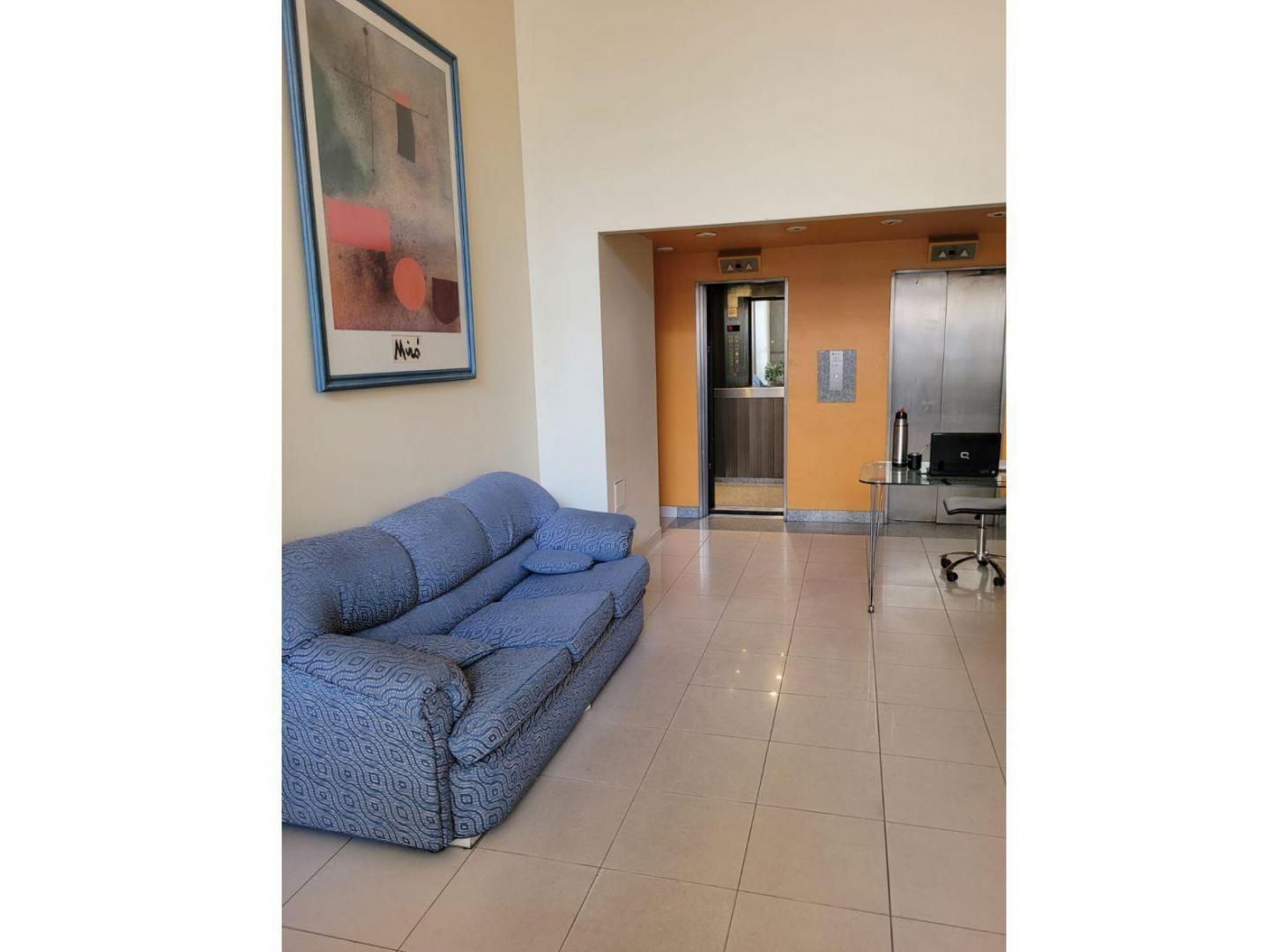 Departamento en Venta 5 Ambientes en Morón centro.
