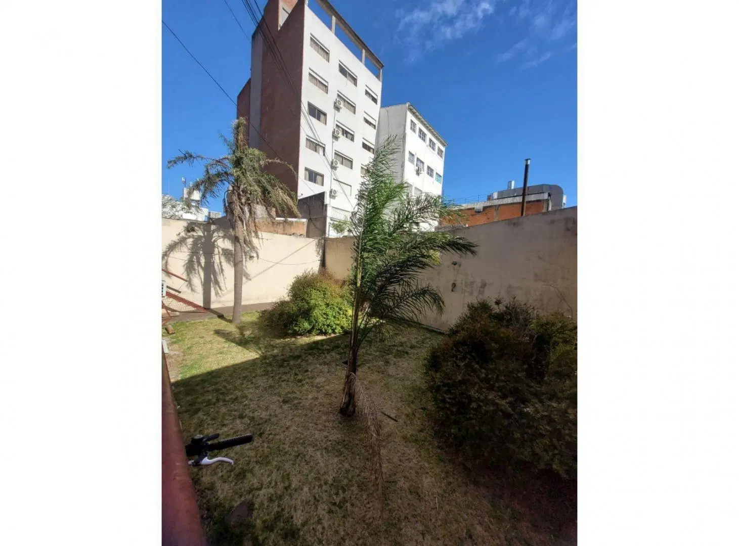 Departamento en Venta  5 Ambientes  en Morón centro. 4