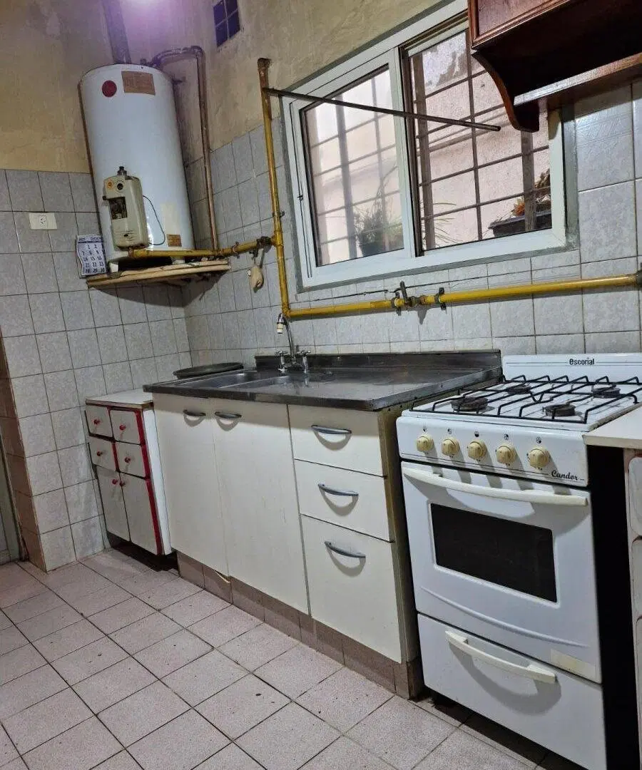 VENTA PH 3 AMBIENTES - PATIO -TERRAZA PROPIA - FLORES 4