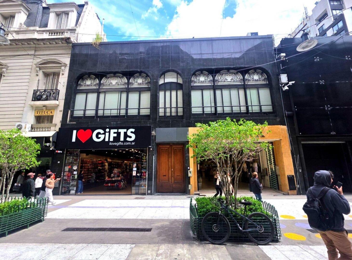 ALQUILER OFICINA FLORIDA y CORDOBA SIN EXPENSAS Frente a GALERÍA PACÍFICO 900m2