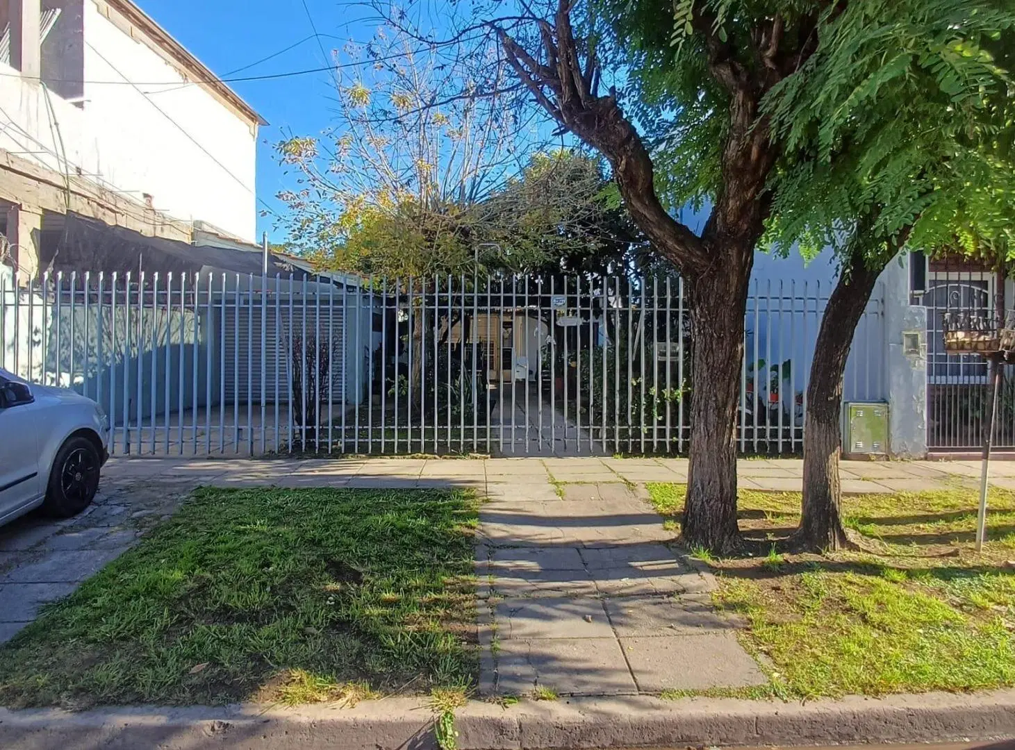 Casa de 3 ambientes en Moron 5