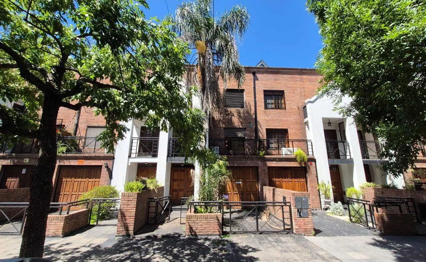 VILLA DEVOTO | EXCLUSIVO TRÍPLEX CON JARDÍN, TERRAZA Y 3 COCHERAS 3
