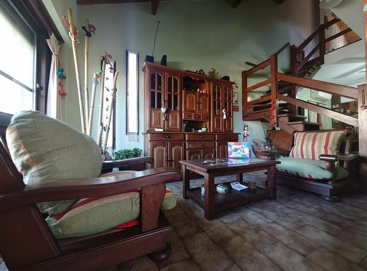 CHALET 5 AMBIENTES CON PILETA! 3