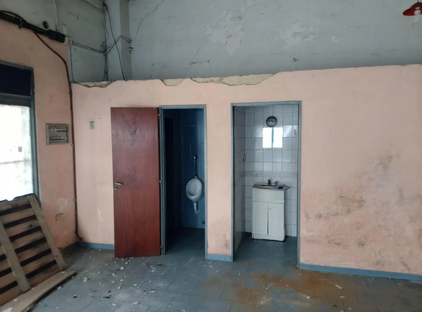 LOCAL CON VIVIENDA 1