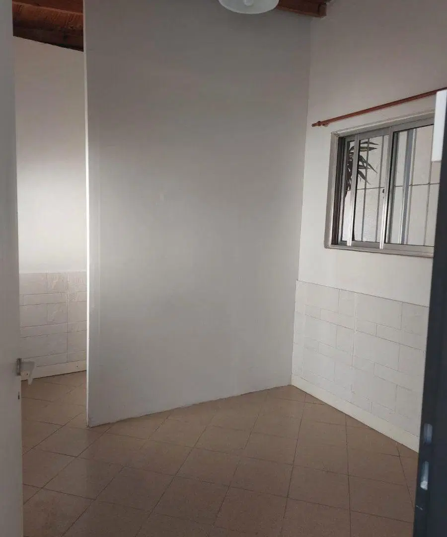 Venta Casa Multifamiliar con Renta 3