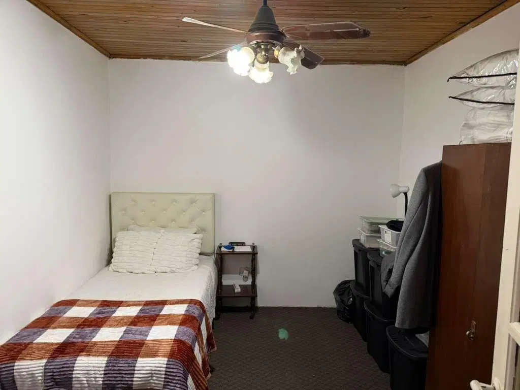 CASA EN LOTE PROPIO DE TRES AMBIENTES CON PATIO, Ferre 6400 - Villa Lugano 3
