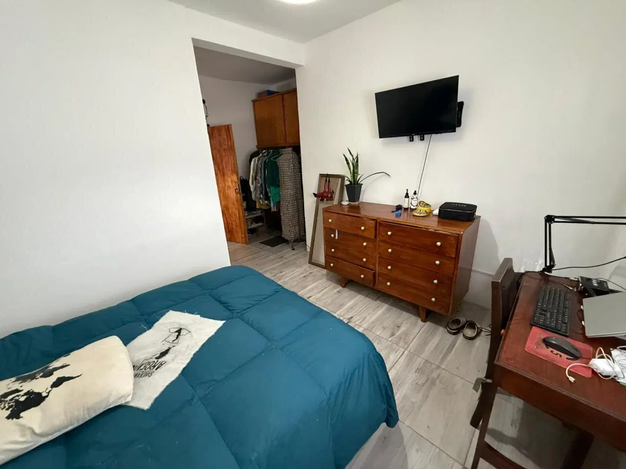 Venta Casa americana de 4 ambientes en Moron Sur 5