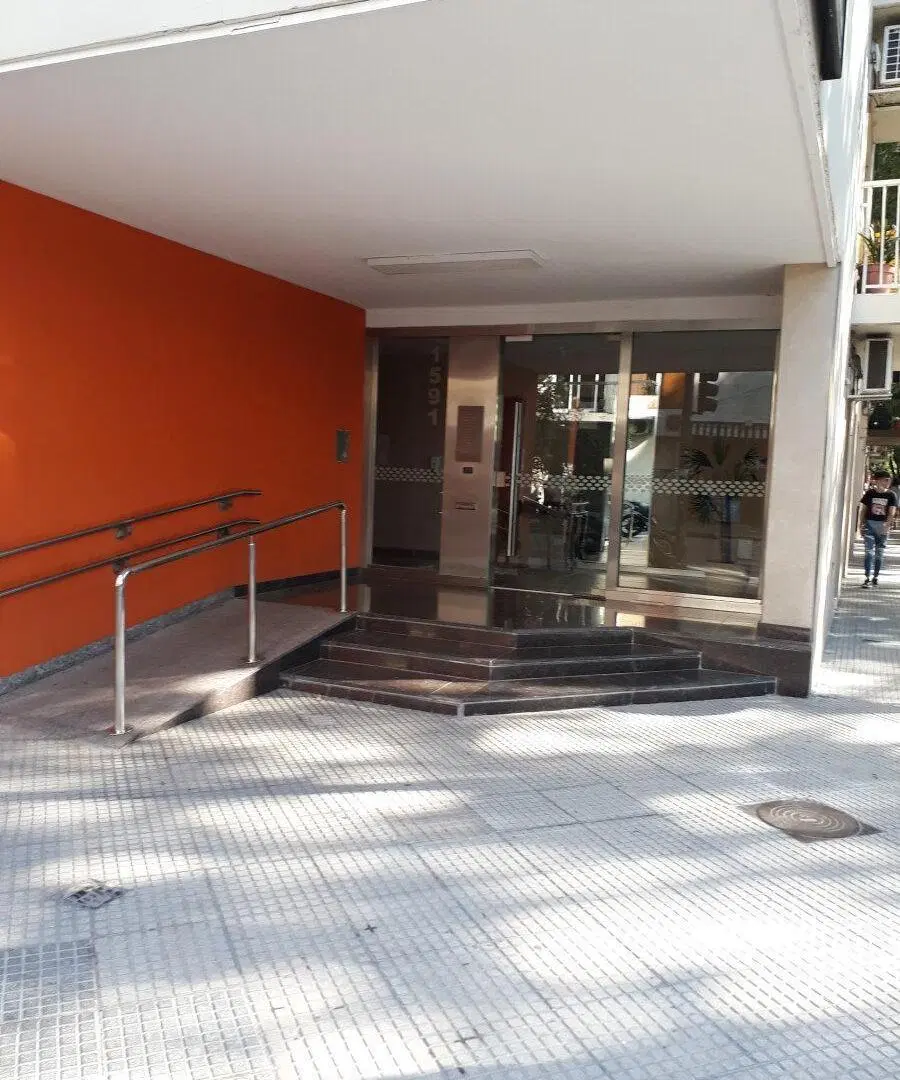 Piso alto con vista abierta 3