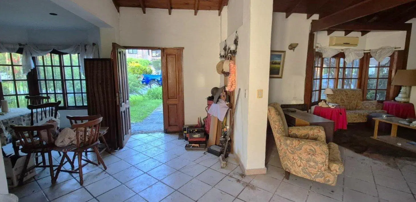 ¡IMPERDIBLE! Casa sobre 2 LOTES (672 m² totales) 3