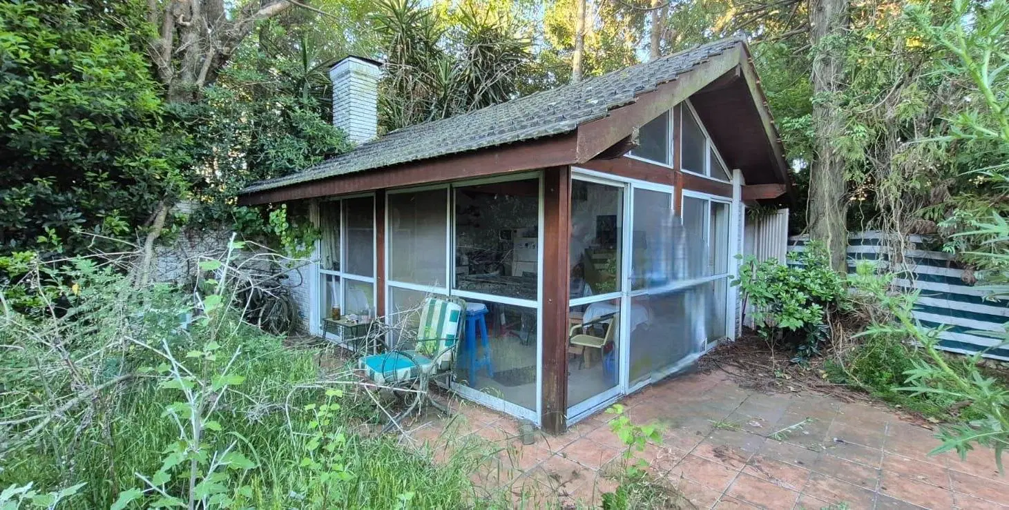 ¡IMPERDIBLE! Casa sobre 2 LOTES (672 m² totales) 2