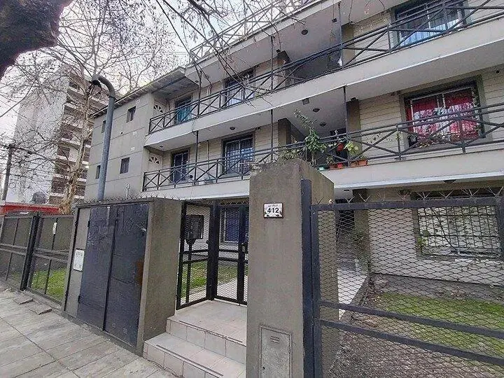 Venta Departamento 2 ambientes en Moron centro 2