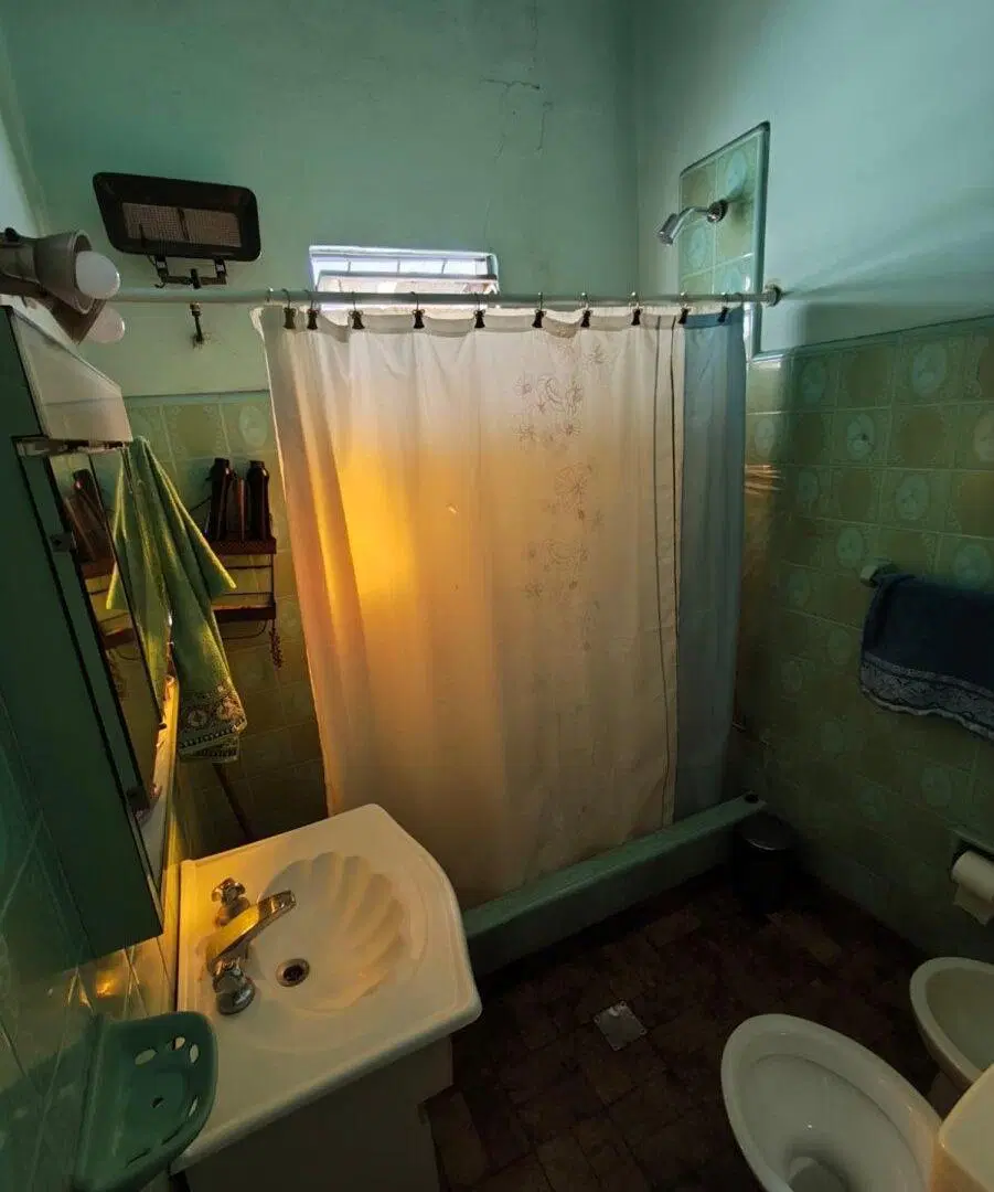 Casa en venta con 2 Locales, apto a credito Hipotecario 4