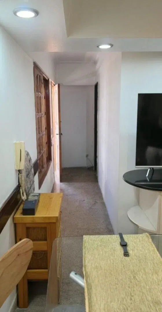 ALQUILER: Hermoso Chalet Dividido en Departamentos - ISIDRO CASANOVA 1
