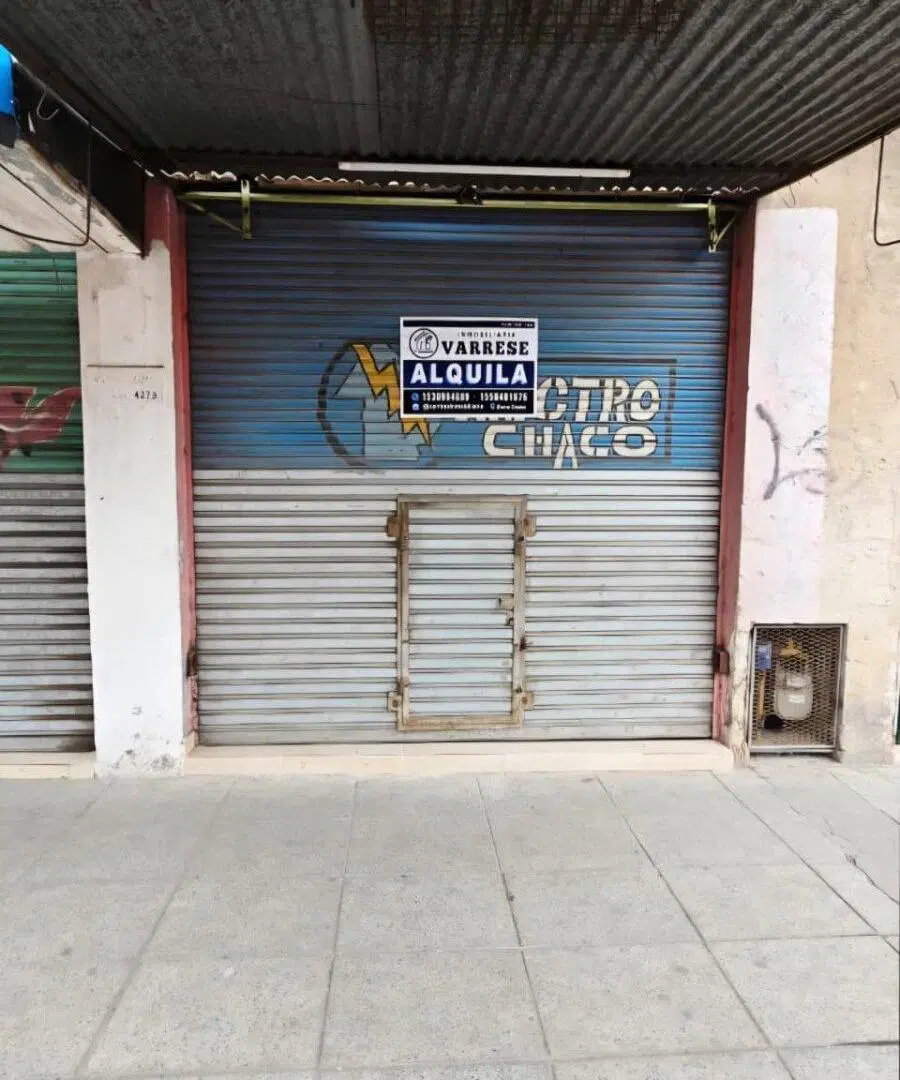 Local en Alquiler en Av. Luro, Laferrere. 4