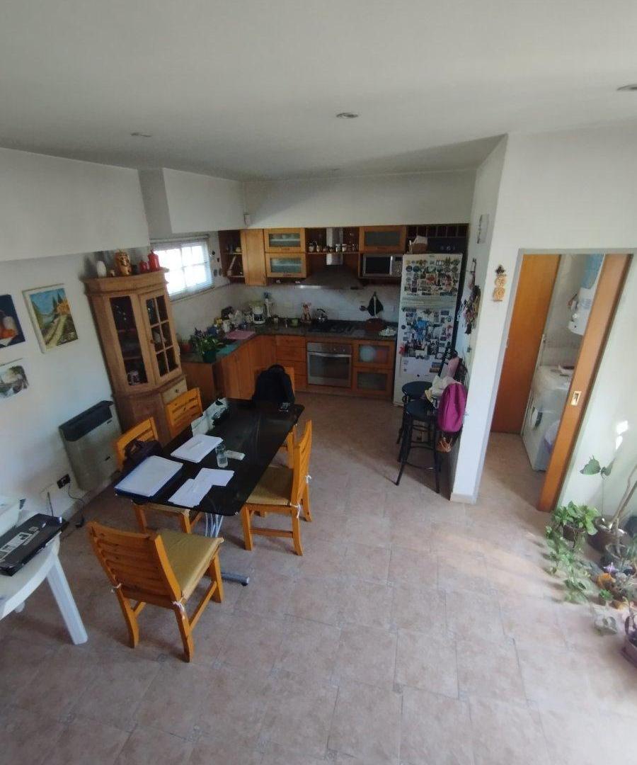 Casa en castelar en venta
