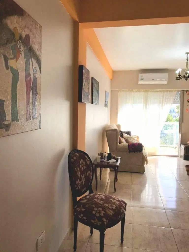Departamento Monoambiente dividido, APTO PROFESIONAL.- Moron .- 4