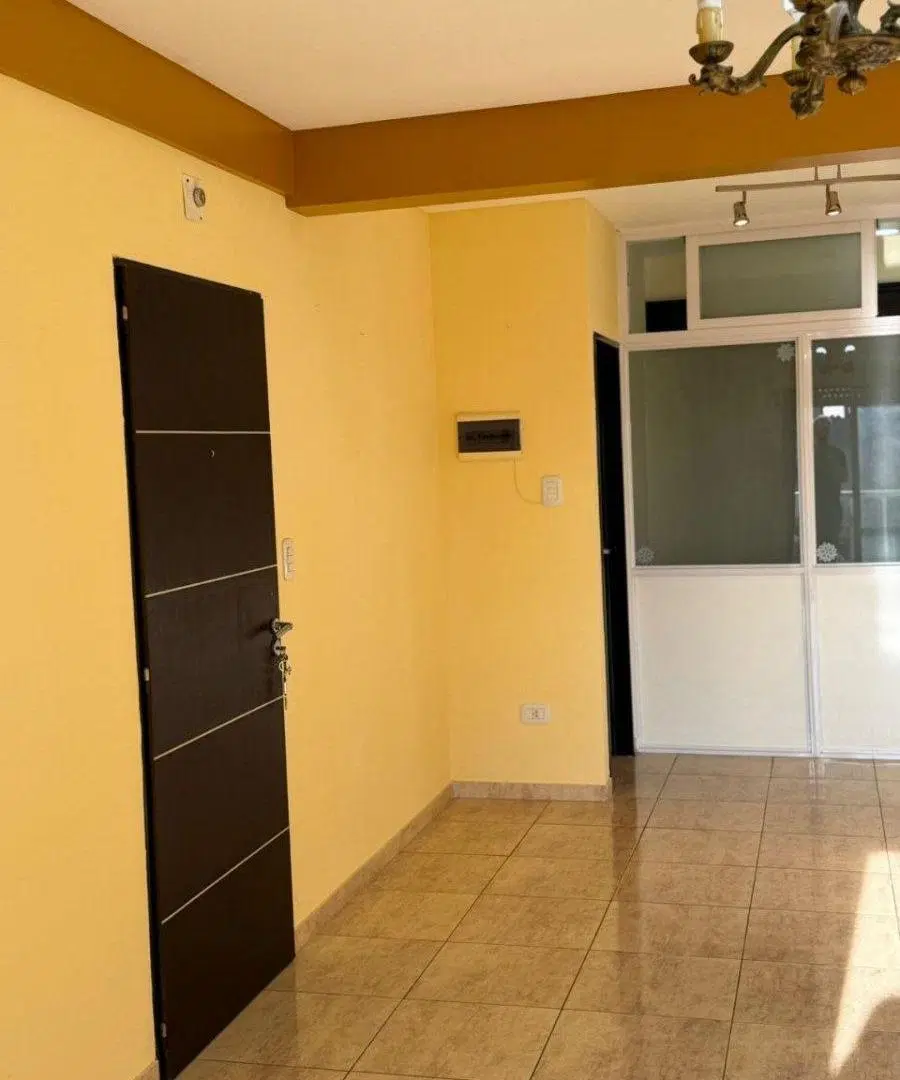 Departamento Monoambiente dividido, APTO PROFESIONAL.- Moron .- 1